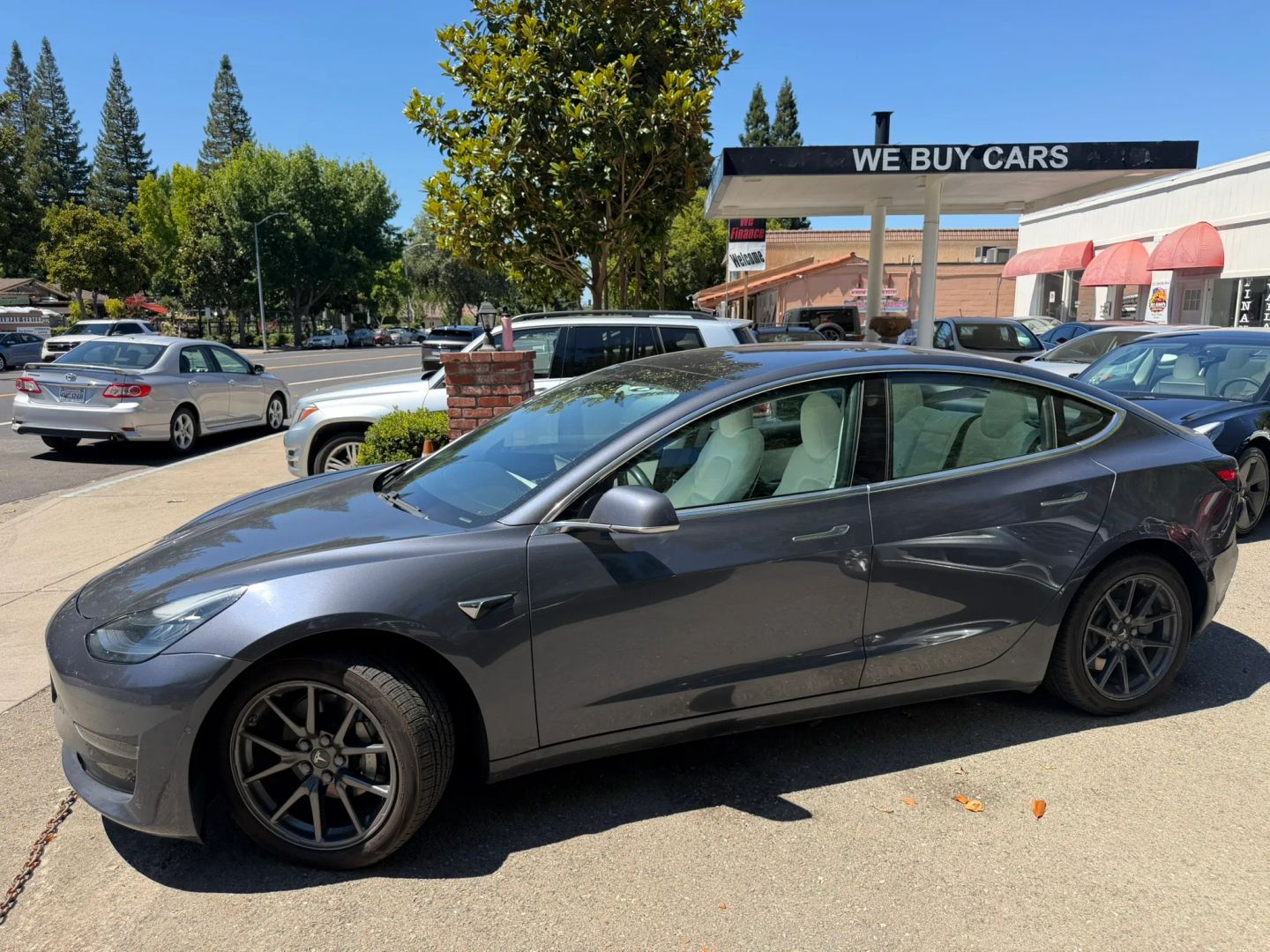 tesla model 3 2018 5YJ3E1EB0JF074925 image tesla model 3 2018 5YJ3E1EB0JF074925 image